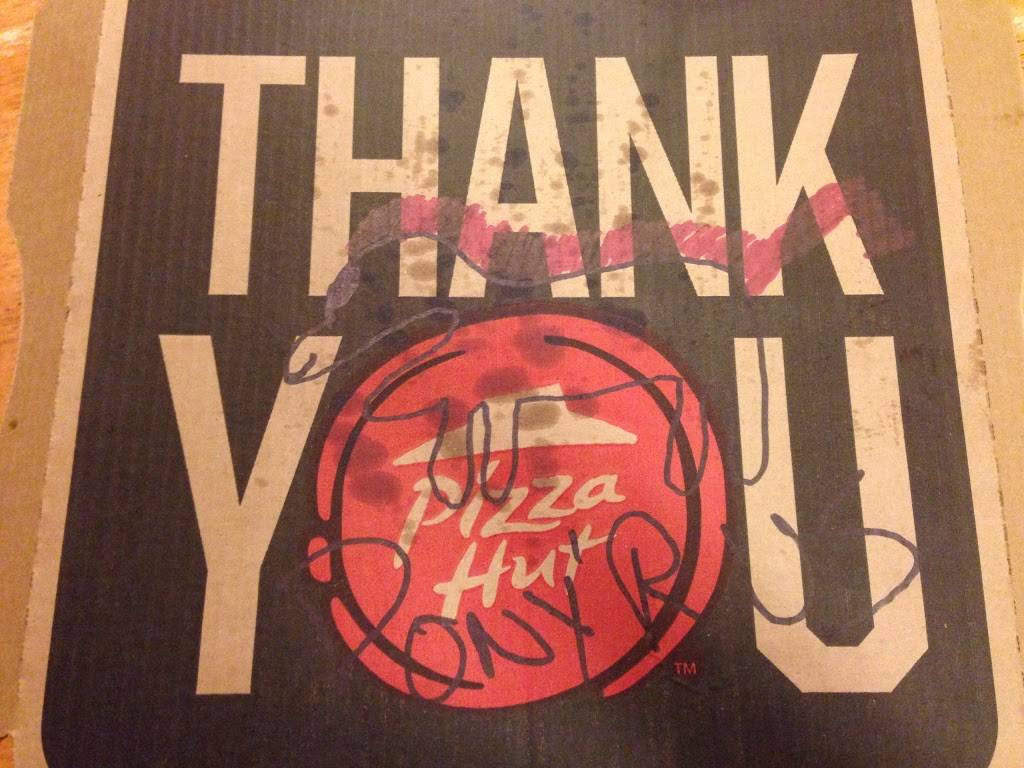 Pizza Hut | meal takeaway | 7829 Highland Dr, Salt Lake City, UT 84121, USA | 8019433838 OR +1 801-943-3838