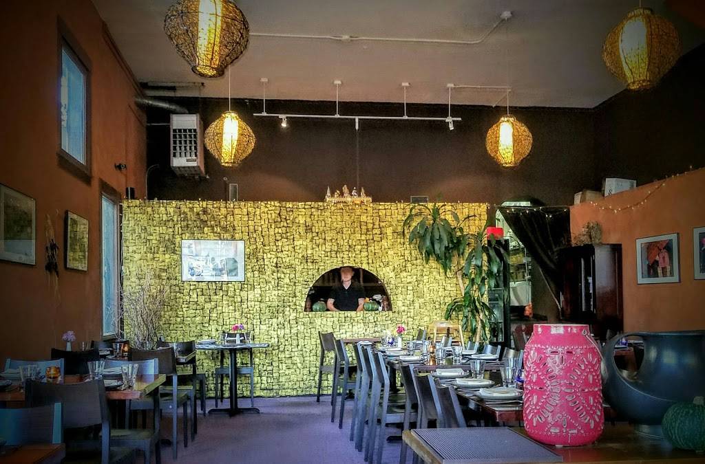 Rins Thai | restaurant | 4301 24th St, San Francisco, CA 94114, USA | 4158214776 OR +1 415-821-4776