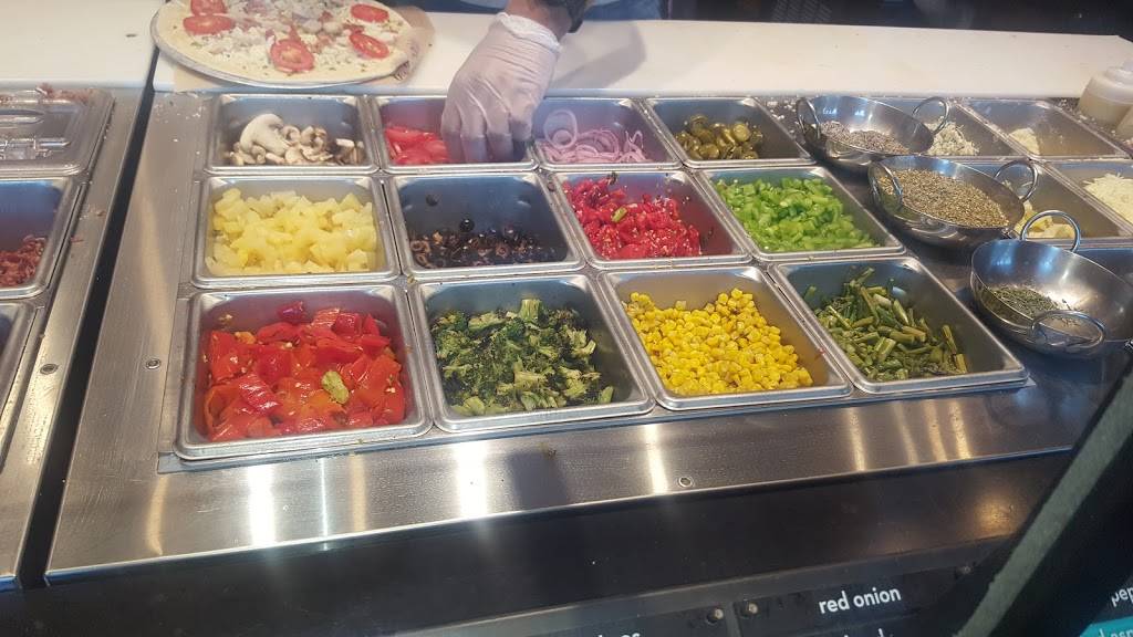 MOD Pizza | restaurant | 830 W Warner Rd, Gilbert, AZ 85233, USA | 6023135666 OR +1 602-313-5666