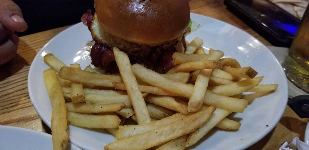 Applebees Grill + Bar | restaurant | 13832 W McDowell Rd, Goodyear, AZ 85338, USA | 6235368440 OR +1 623-536-8440