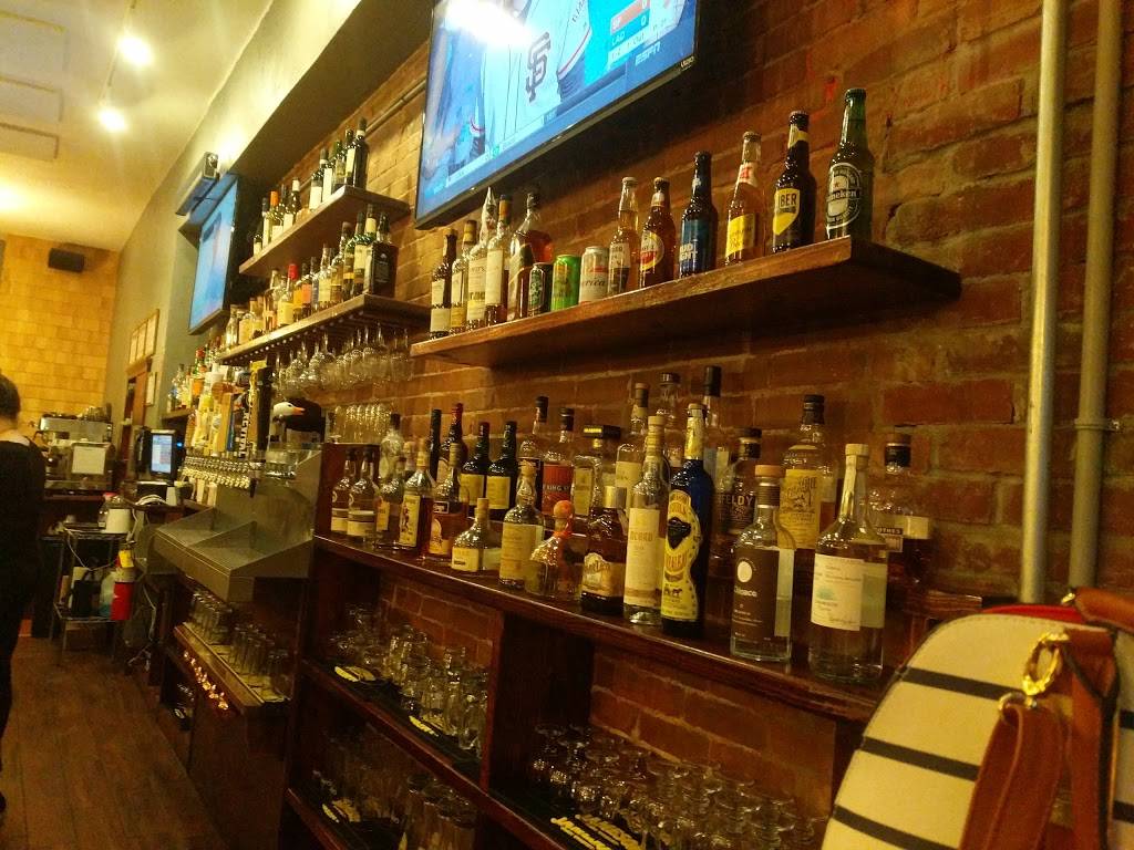 Cinderellas | restaurant | 187 Hampshire St, Cambridge, MA 02139, USA | 6175760280 OR +1 617-576-0280