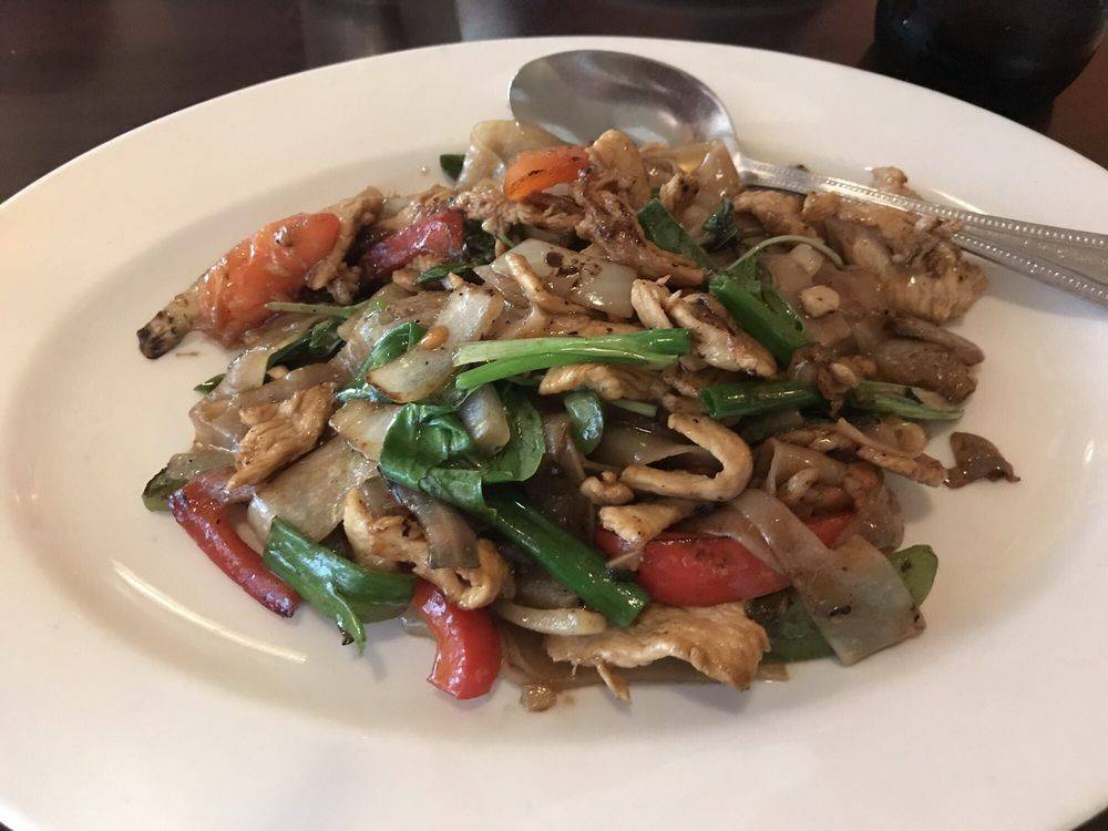 Thai Hut | restaurant | 104 N Glendale Ave, Glendale, CA 91206, USA | 8182459276 OR +1 818-245-9276