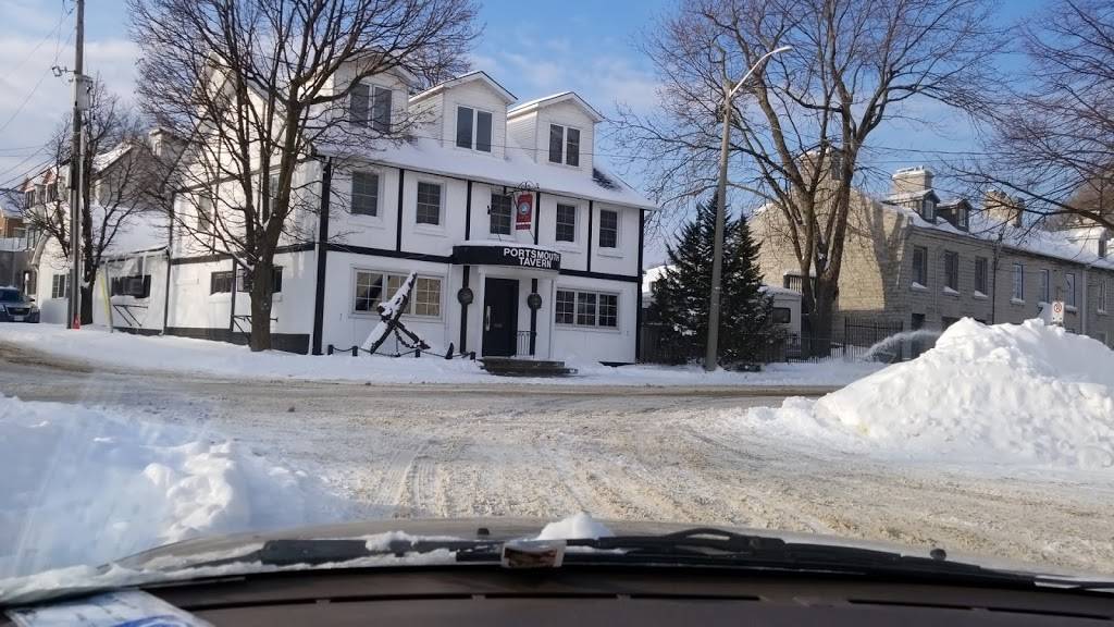 Queens Pub | restaurant | 280 John St, Napanee, ON K7R 1S1, Canada | 6133543356 OR +1 613-354-3356