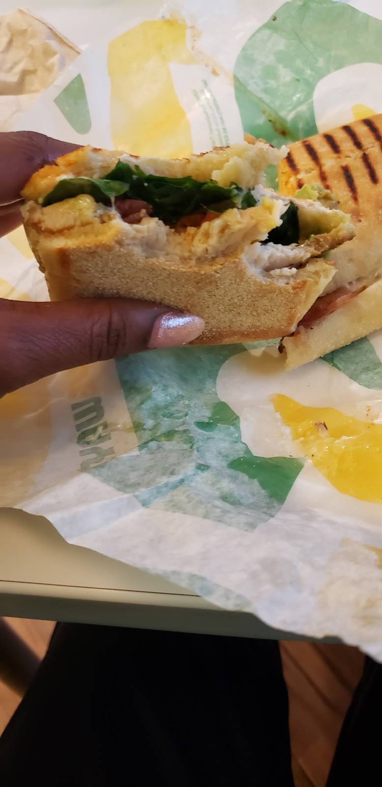 Subway | restaurant | 8650 Genesee Ave Suite 238, San Diego, CA 92122, USA | 8586780129 OR +1 858-678-0129