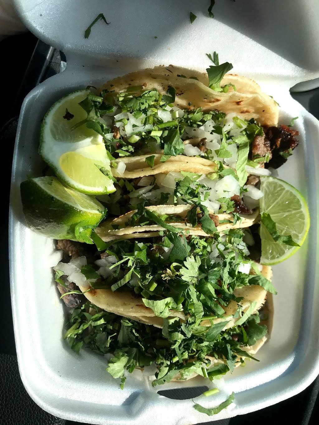 Tacos La Banqueta Puro DF | restaurant | 3300 K Ave, Plano, TX 75074, USA | 2142999644 OR +1 214-299-9644