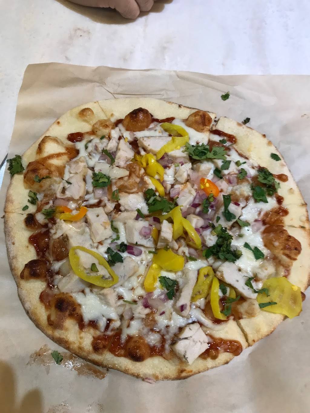 Live Basil Pizza | restaurant | 1011 S Figueroa St, Los Angeles, CA 90015, USA | 2137465483 OR +1 213-746-5483