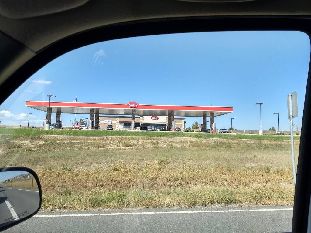 Kum & Go | meal takeaway | 2999 Bonanza Dr, Erie, CO 80516, USA | 7209741604 OR +1 720-974-1604