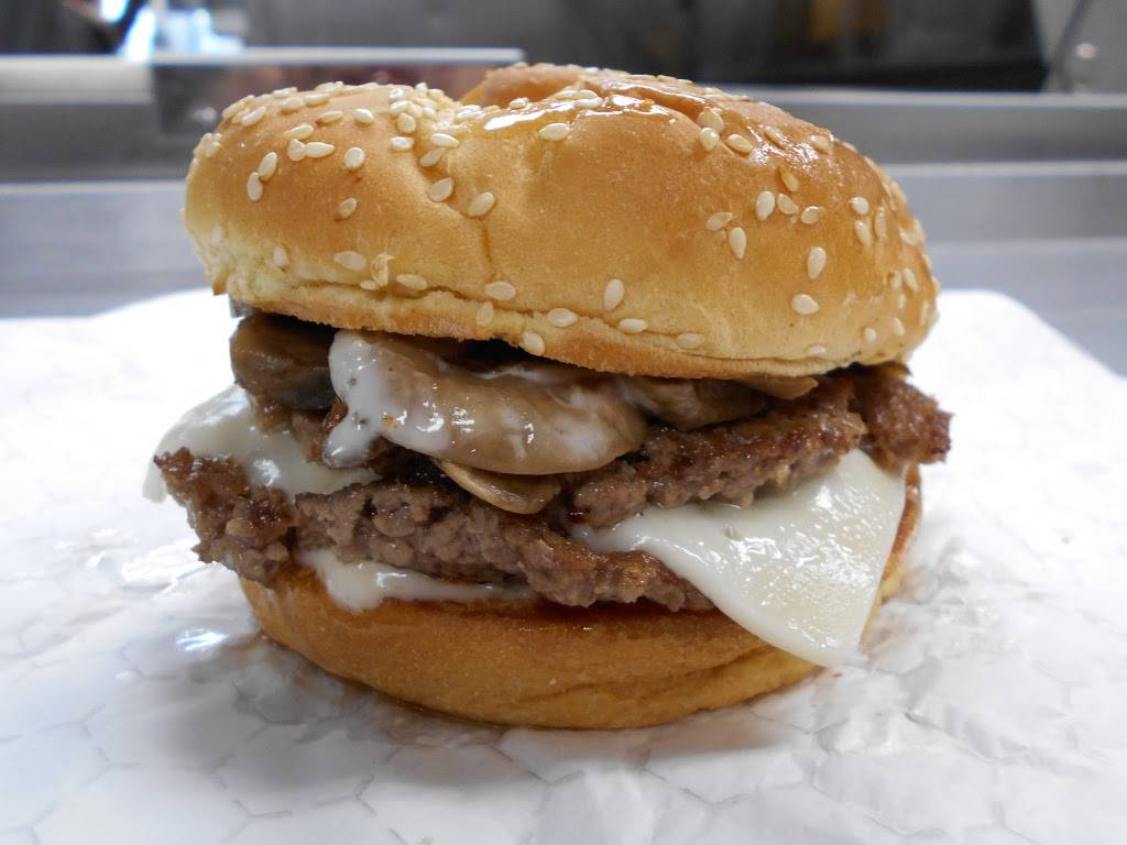 Burger 81 | restaurant | 3900 Wilder Rd, Bay City, MI 48706, USA | 9896861690 OR +1 989-686-1690