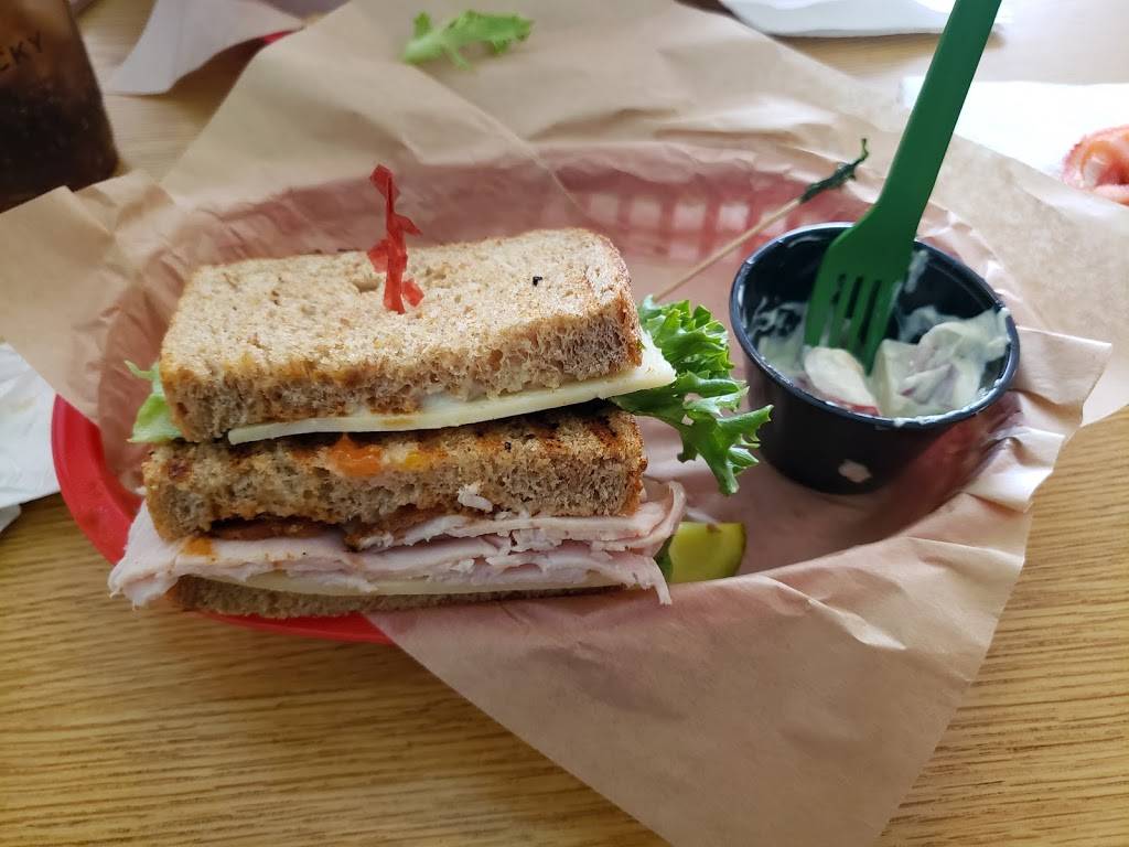 Wallace Station | restaurant | 3854 Old Frankfort Pike, Versailles, KY 40383, USA | 8598465161 OR +1 859-846-5161