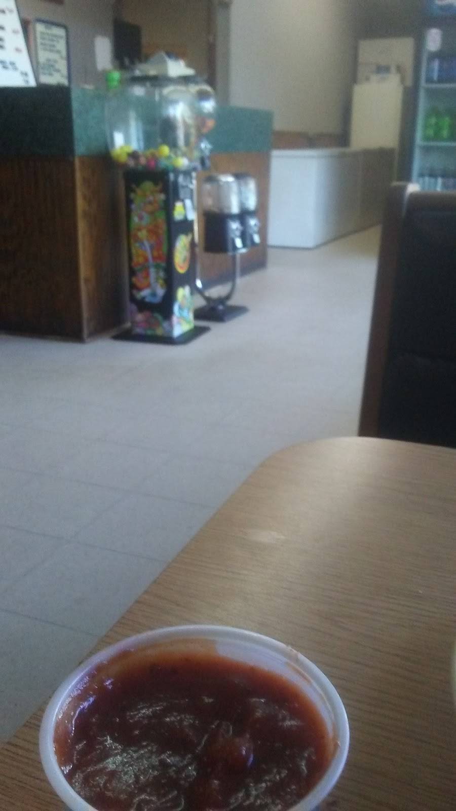 Famous Pizza | restaurant | 726 N S Greenwood Ave, Ware Shoals, SC 29692, USA | 8644567111 OR +1 864-456-7111