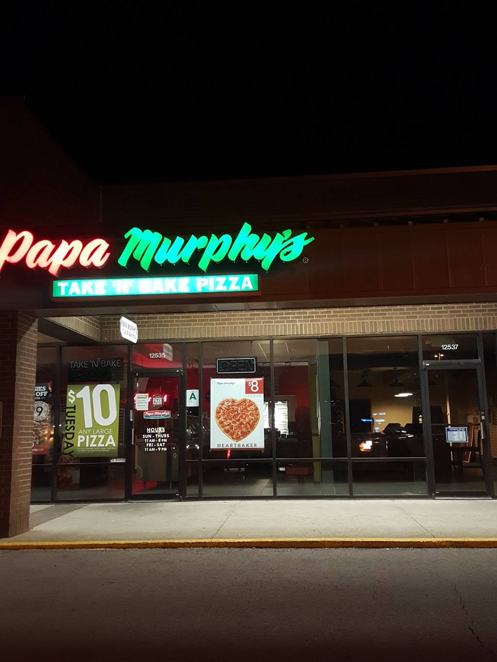 Papa Murphys Take N Bake Pizza | meal takeaway | 12535 Shelbyville Rd, Louisville, KY 40243, USA | 5022539191 OR +1 502-253-9191