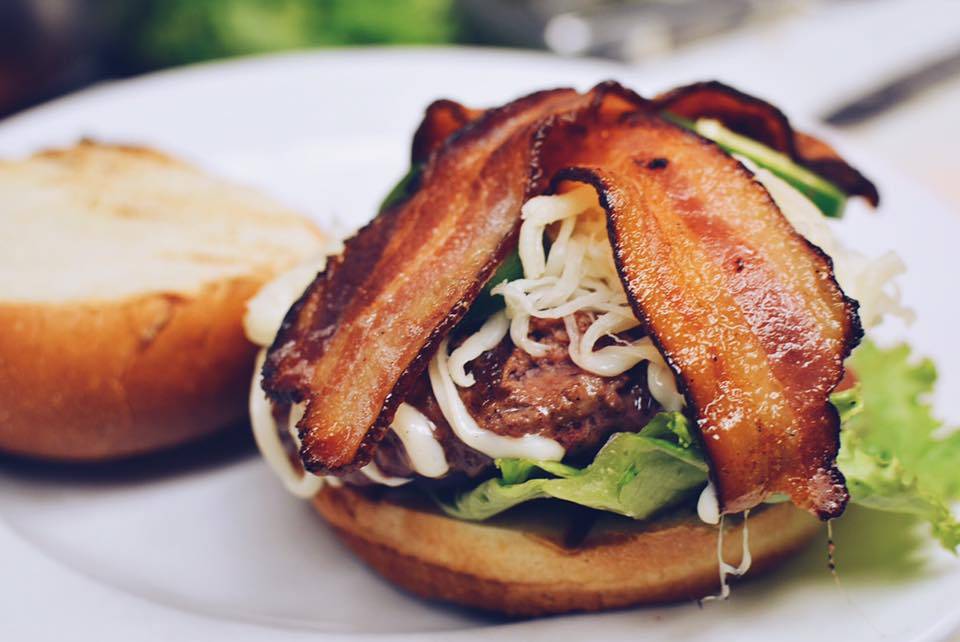 Produce Alley Sports Tavern | restaurant | 125 Terminal Ct, South San Francisco, CA 94080, USA | 6505832293 OR +1 650-583-2293