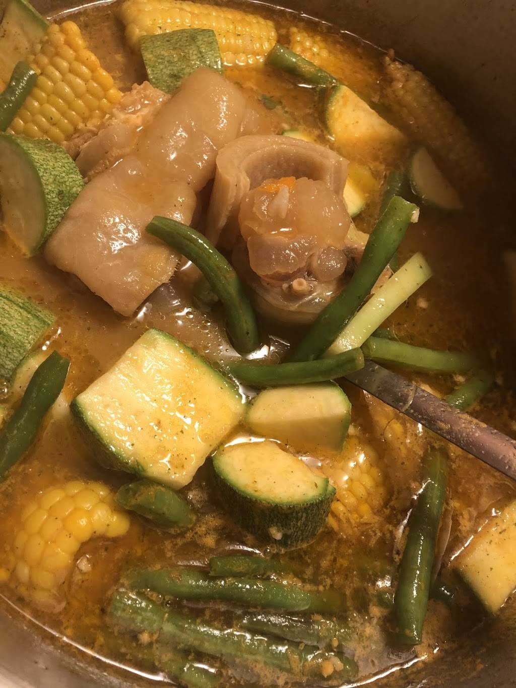 Catering Service La Quezalteca | restaurant | 2855 Corvallis Crescent, Indianapolis, IN 46222, USA | 3175603359 OR +1 317-560-3359