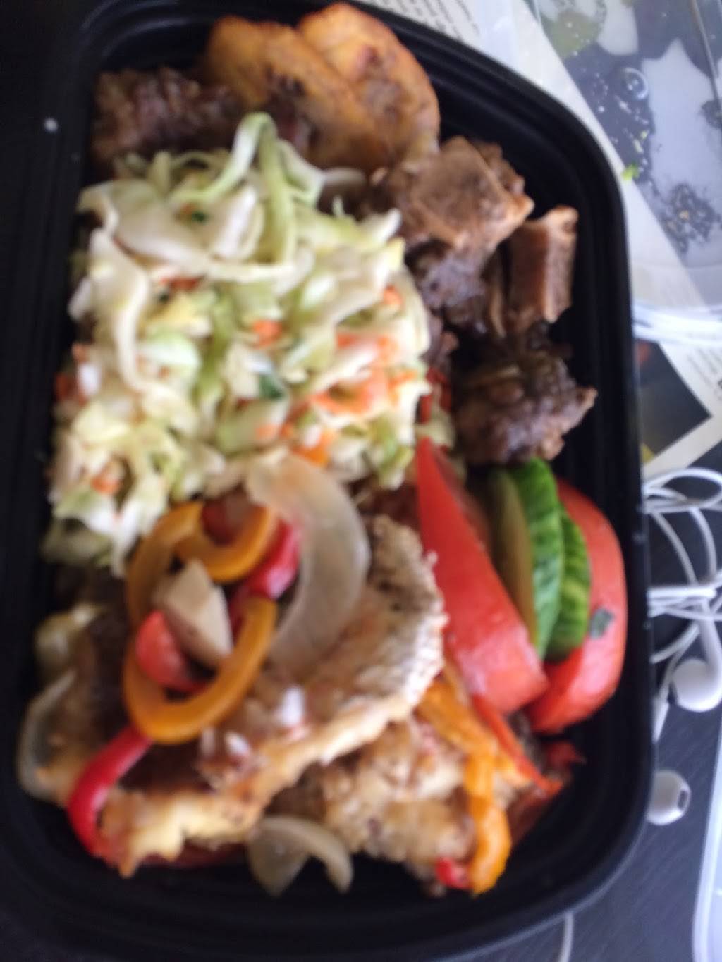 Mom’s Island Eatery | restaurant | 7595 Markham Rd unit 15, Markham, ON L3S 0B6, Canada | 9055545678 OR +1 905-554-5678