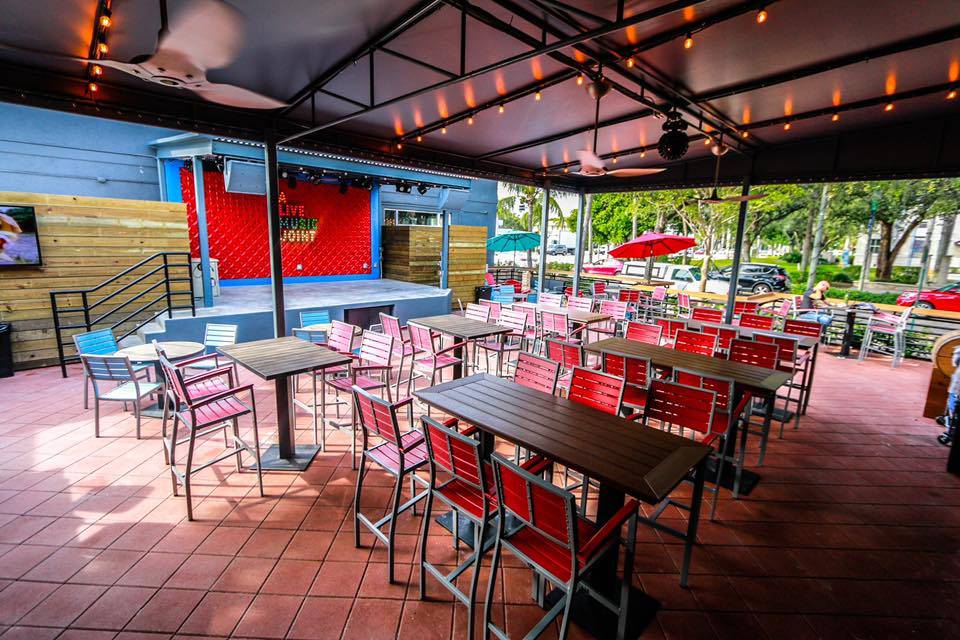 Tin Roof | restaurant | 8 E Atlantic Ave, Delray Beach, FL 33444, USA | 5612655310 OR +1 561-265-5310