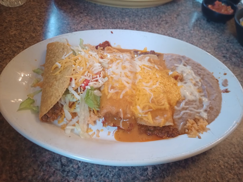 Molcajetes Family Mexican restaurant | restaurant | 201 Division St, Grandview, WA 98930, USA | 5098823554 OR +1 509-882-3554