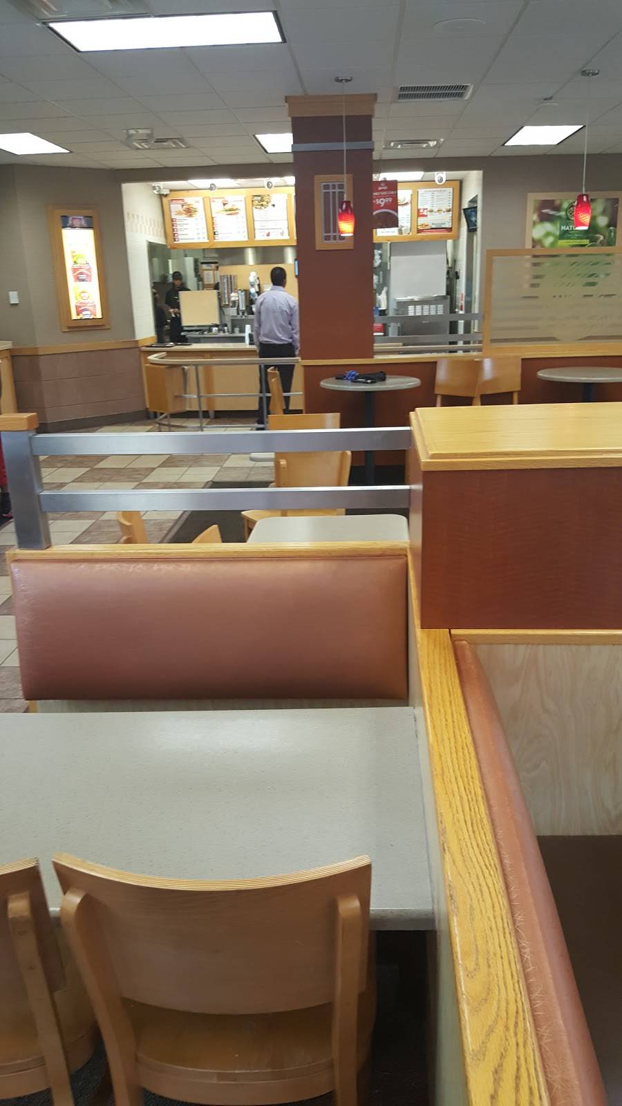 Wendys | restaurant | 8009 W Florissant Ave, St. Louis, MO 63136, USA | 3143830574 OR +1 314-383-0574