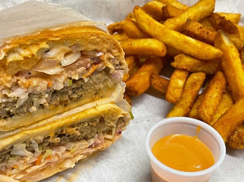 The Latin Corner Of Long Island | restaurant | Located inside US Gas Station, 545 Conklin St, Farmingdale, NY 11735, USA | 9392240460 OR +1 939-224-0460