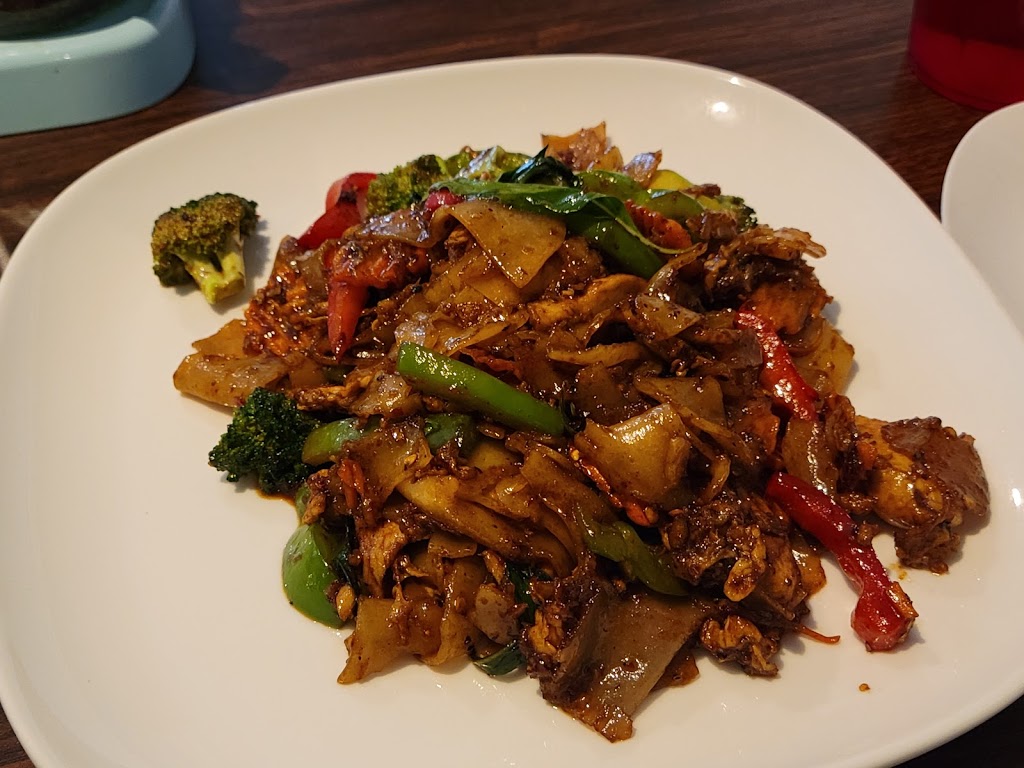 Salween Thai Restaurant IV | restaurant | 9939 Redick Cir, Omaha, NE 68122, USA | 4024523597 OR +1 402-452-3597