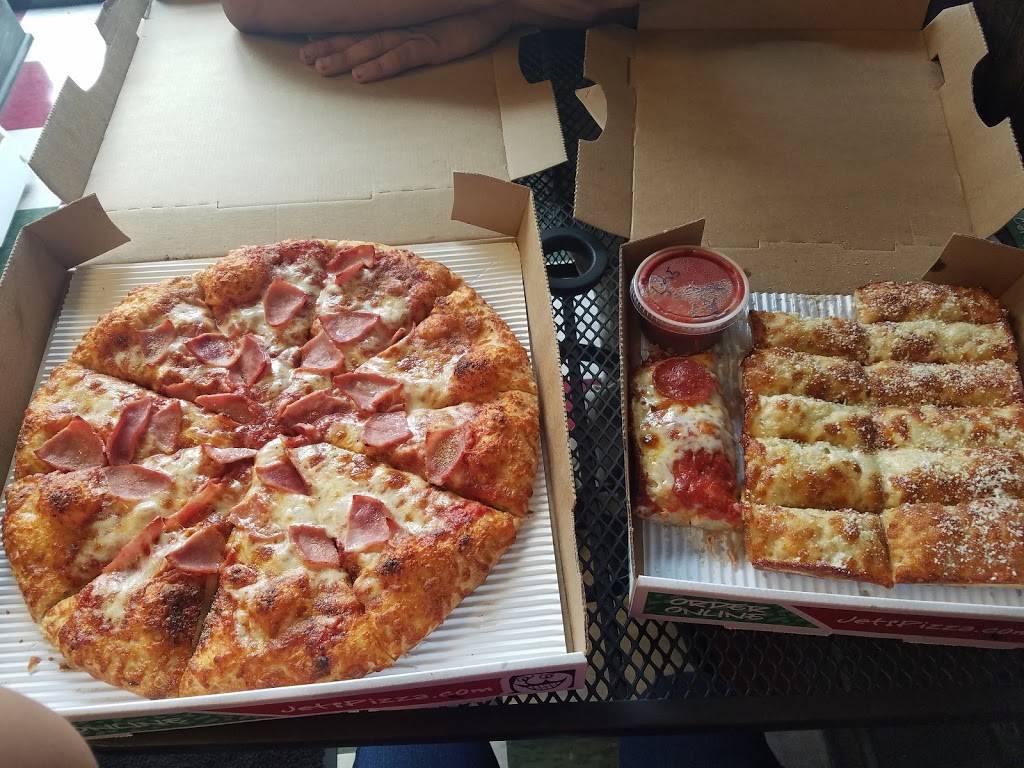 Jets Pizza | meal delivery | 1064 Old Peachtree Rd NW, Lawrenceville, GA 30043, USA | 7706827474 OR +1 770-682-7474