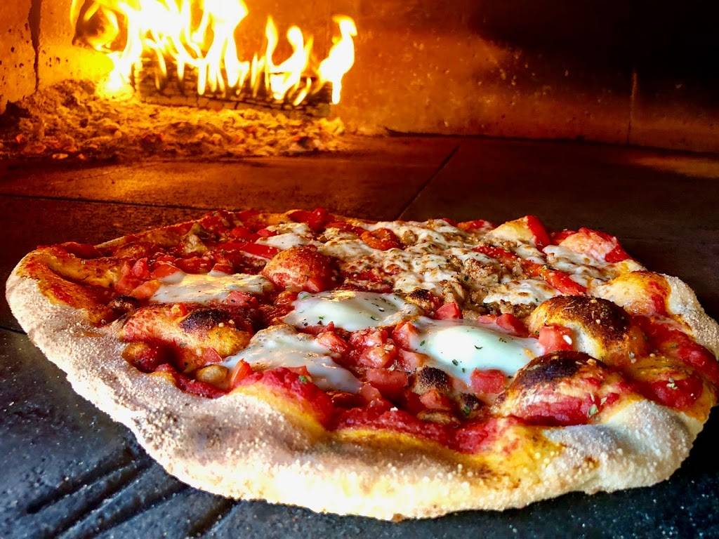 Fm Pizza Oven | restaurant | 1437 Highland Ave, Melbourne, FL 32935, USA | 3212414890 OR +1 321-241-4890