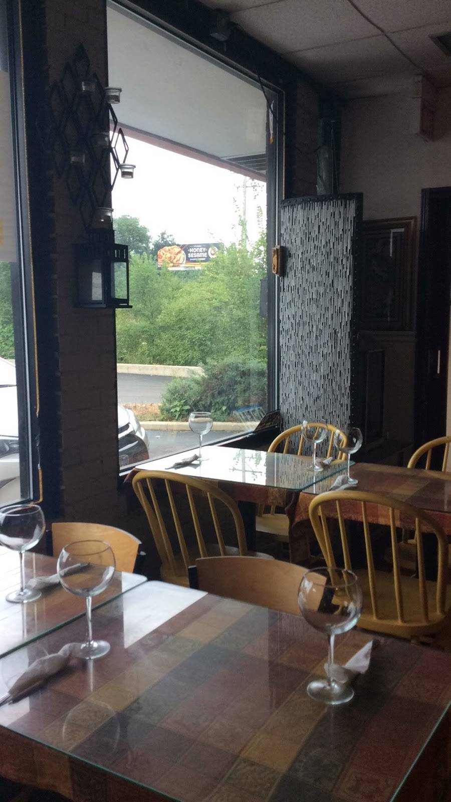 thai sawasdee | restaurant | 4744, 845 E Roosevelt Rd, Lombard, IL 60148, USA | 3126943865 OR +1 312-694-3865