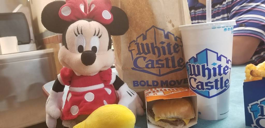 White Castle | restaurant | 11979 Paul Mayer Ave, Bridgeton, MO 63044, USA | 3147387999 OR +1 314-738-7999