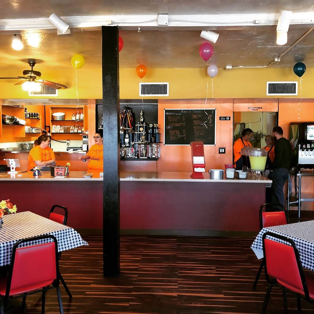 Kiss of Smoke BBQ | restaurant | 663 S Plumer Ave, Tucson, AZ 85719, USA | 5202707917 OR +1 520-270-7917