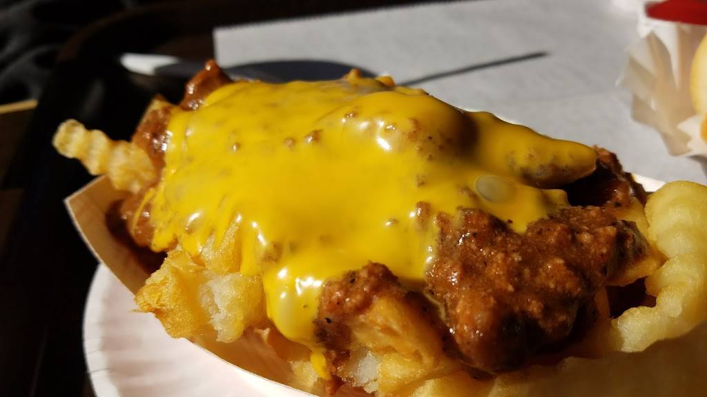 Boots & Sonnys Drive-In | restaurant | 120 E Henry St, Spartanburg, SC 29306, USA | 8645822439 OR +1 864-582-2439