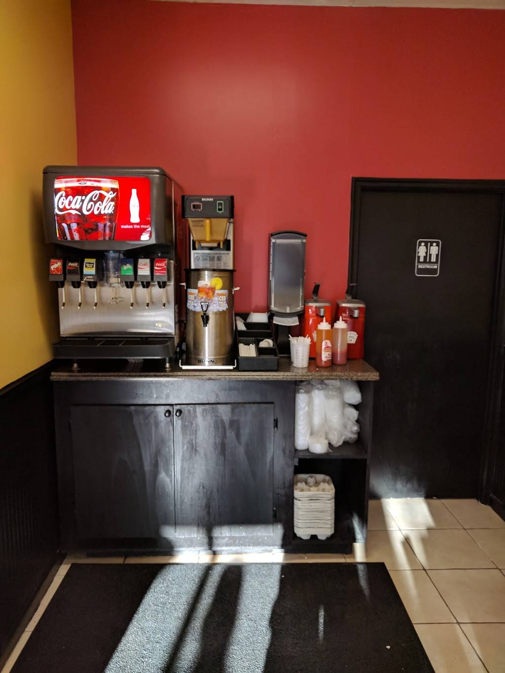 Seafood Kitchen | restaurant | 817 Botetourt Ct #102, Chesapeake, VA 23320, USA | 7575470555 OR +1 757-547-0555