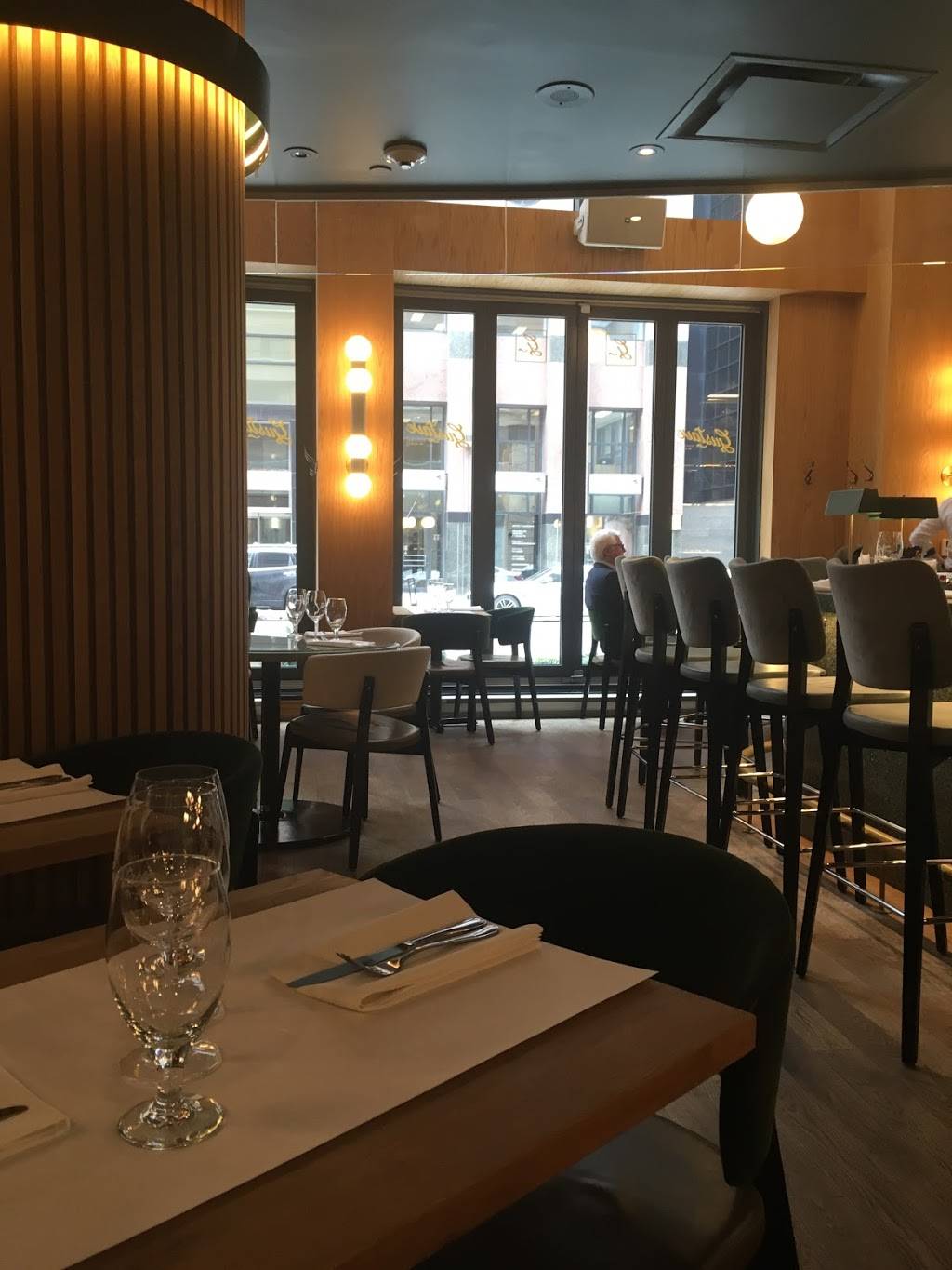 Gustave | restaurant | 980 Boulevard de Maisonneuve O, Montréal, QC H3A 1M5, Canada | 5148479005 OR +1 514-847-9005