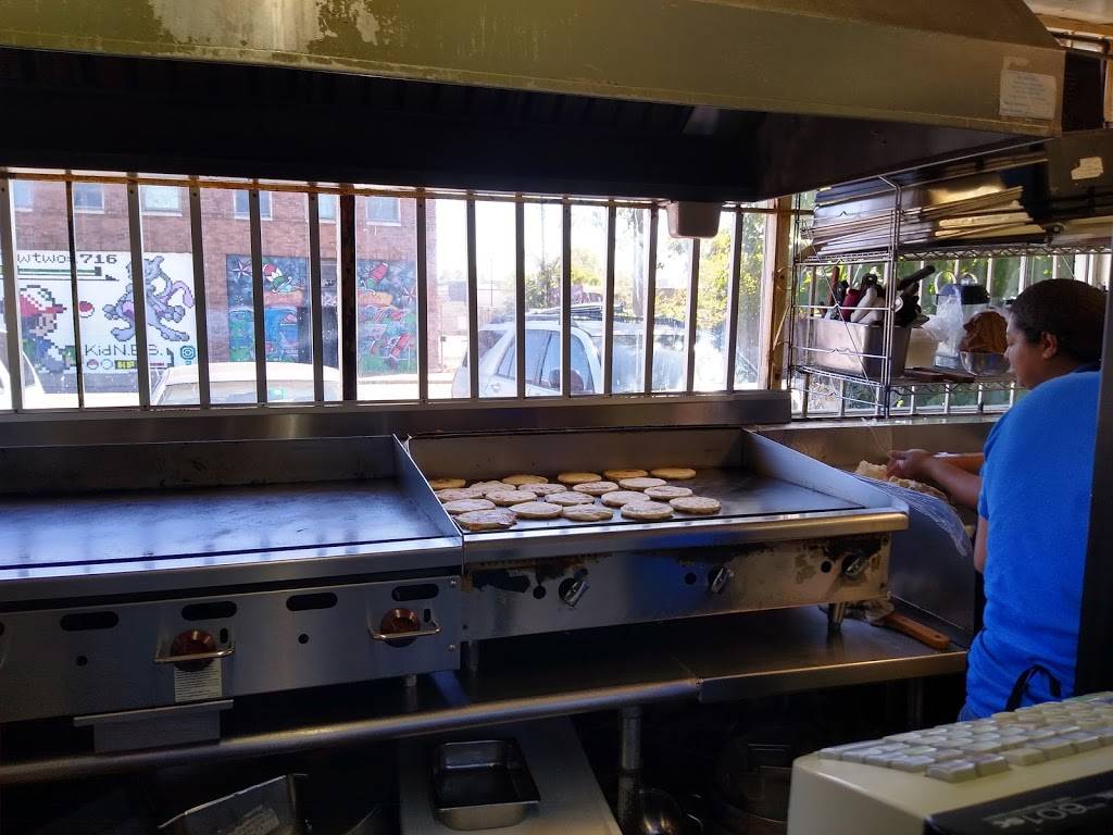 La Pasadita | restaurant | 205 N Carroll Ave, Dallas, TX 75246, USA | 2148241909 OR +1 214-824-1909