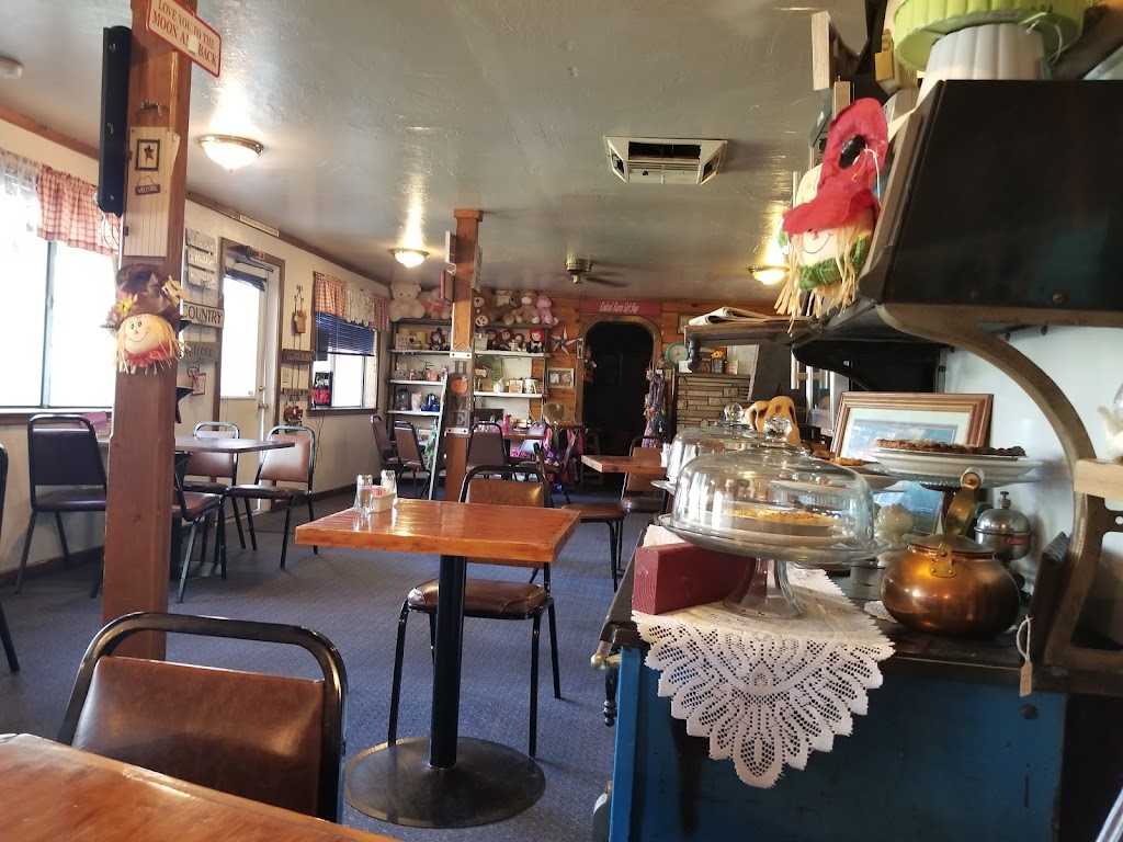 Aunt Nancys Family Restaurant | restaurant | 21 N 9th St, Show Low, AZ 85901, USA | 9282456909 OR +1 928-245-6909