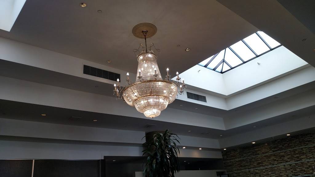 Blu Restaurant & Lounge at Crowne Plaza Los Angeles | restaurant | 601 S Palos Verdes St, San Pedro, CA 90731, USA | 3105218080 OR +1 310-521-8080