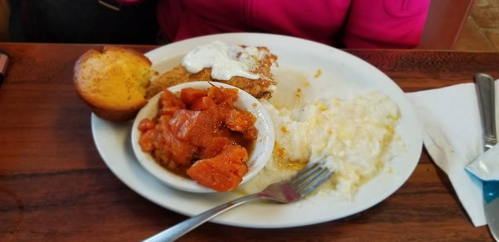 Unkl Moes BBQ & Catering Inc | restaurant | 493 West Ave, Rochester, NY 14611, USA | 5854648240 OR +1 585-464-8240