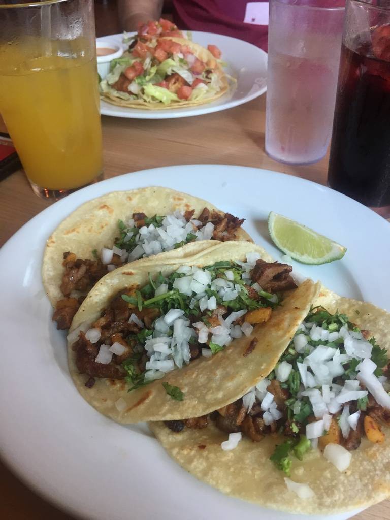 El Comalito | restaurant | 460 West St, Amherst, MA 01002, USA | 4132599999 OR +1 413-259-9999