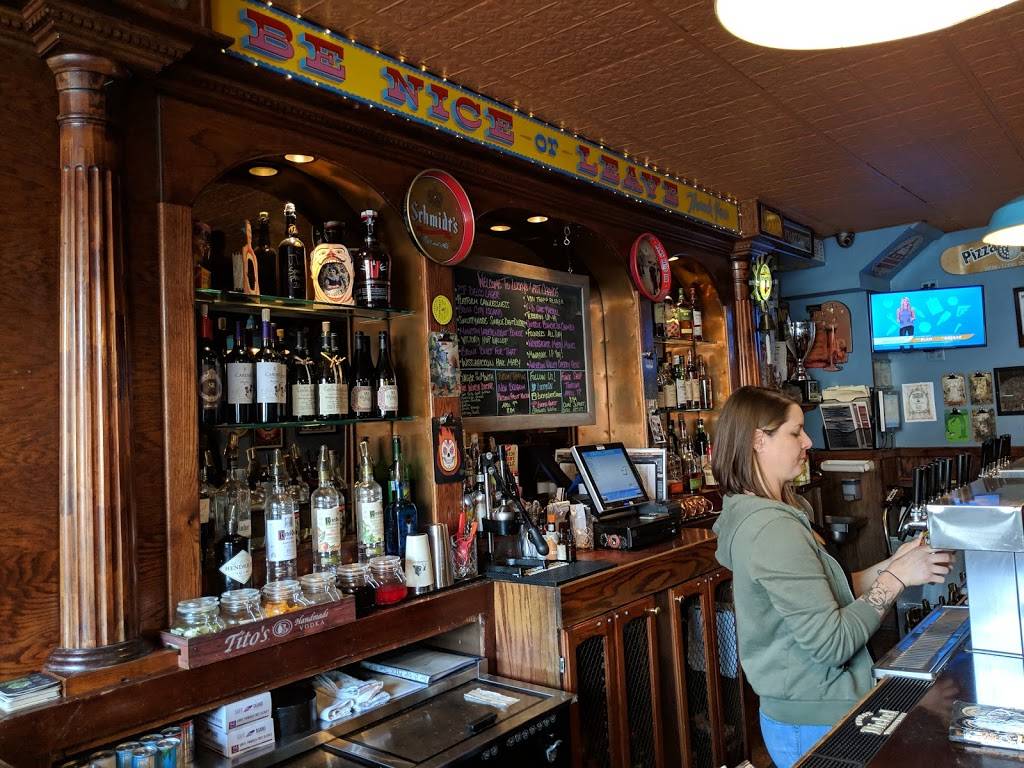 Luckys Last Chance Queen Village | restaurant | 848 S 2nd St, Philadelphia, PA 19147, USA | 2675192080 OR +1 267-519-2080