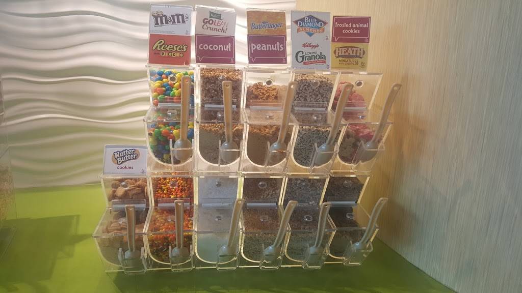 Menchies Frozen Yogurt | bakery | 11162 Parkside Dr, Knoxville, TN 37934, USA | 8656712910 OR +1 865-671-2910