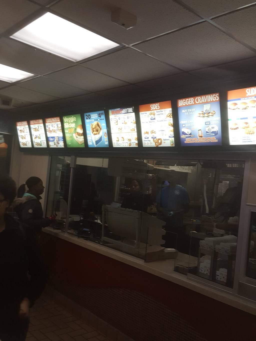 White Castle | restaurant | 6901 S Western Ave, Chicago, IL 60636, USA | 7737760622 OR +1 773-776-0622