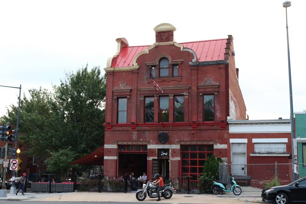 Engine Company 12 | restaurant | 1626 North Capitol St NW, Washington, DC 20002, USA | 2022999128 OR +1 202-299-9128