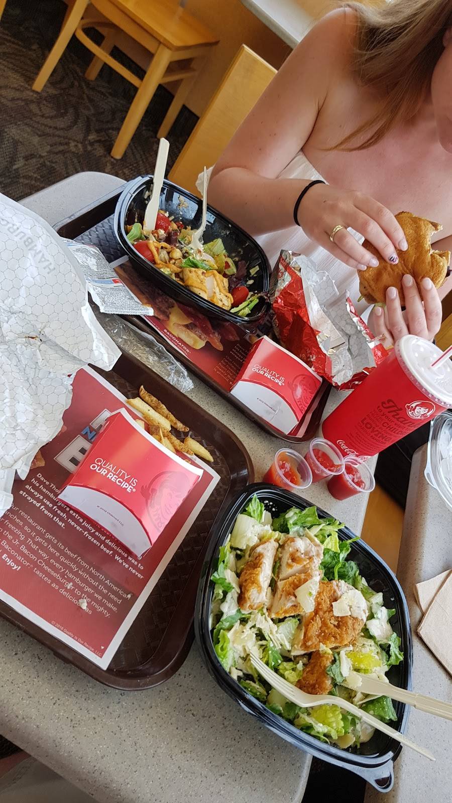 Wendys | restaurant | 1513 Chestnut St, Philadelphia, PA 19102, USA | 2155694087 OR +1 215-569-4087