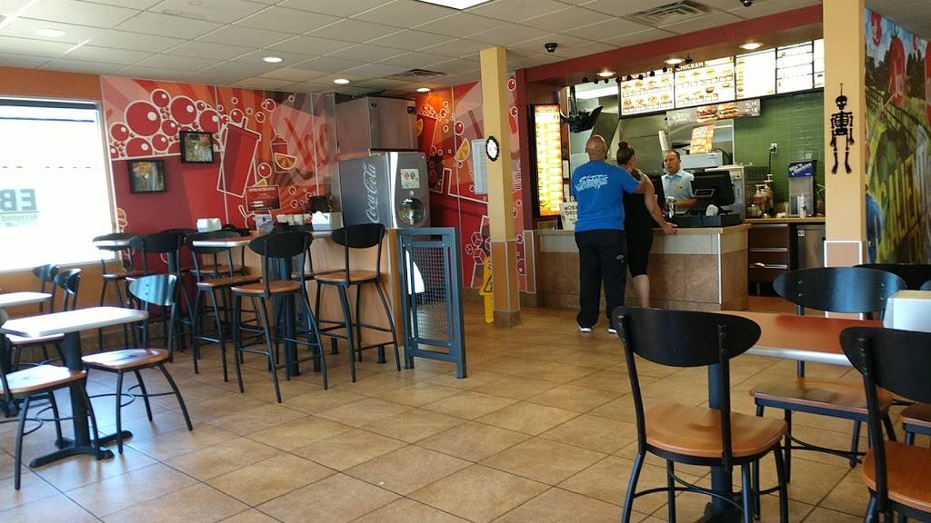 Jack in the Box | restaurant | 5141 Jackson Dr, La Mesa, CA 91941, USA | 6196973233 OR +1 619-697-3233