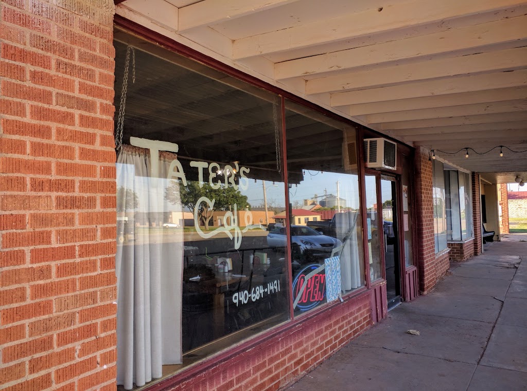 Taters | restaurant | 111 S 1st St, Crowell, TX 79227, USA | 9406841491 OR +1 940-684-1491