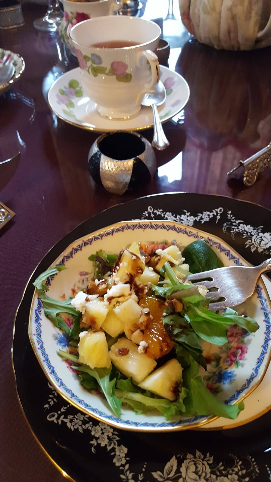 Mathis House, a Victorian Bed & Breakfast and Tearoom | restaurant | 600 Main St, Toms River, NJ 08753, USA | 7328187580 OR +1 732-818-7580