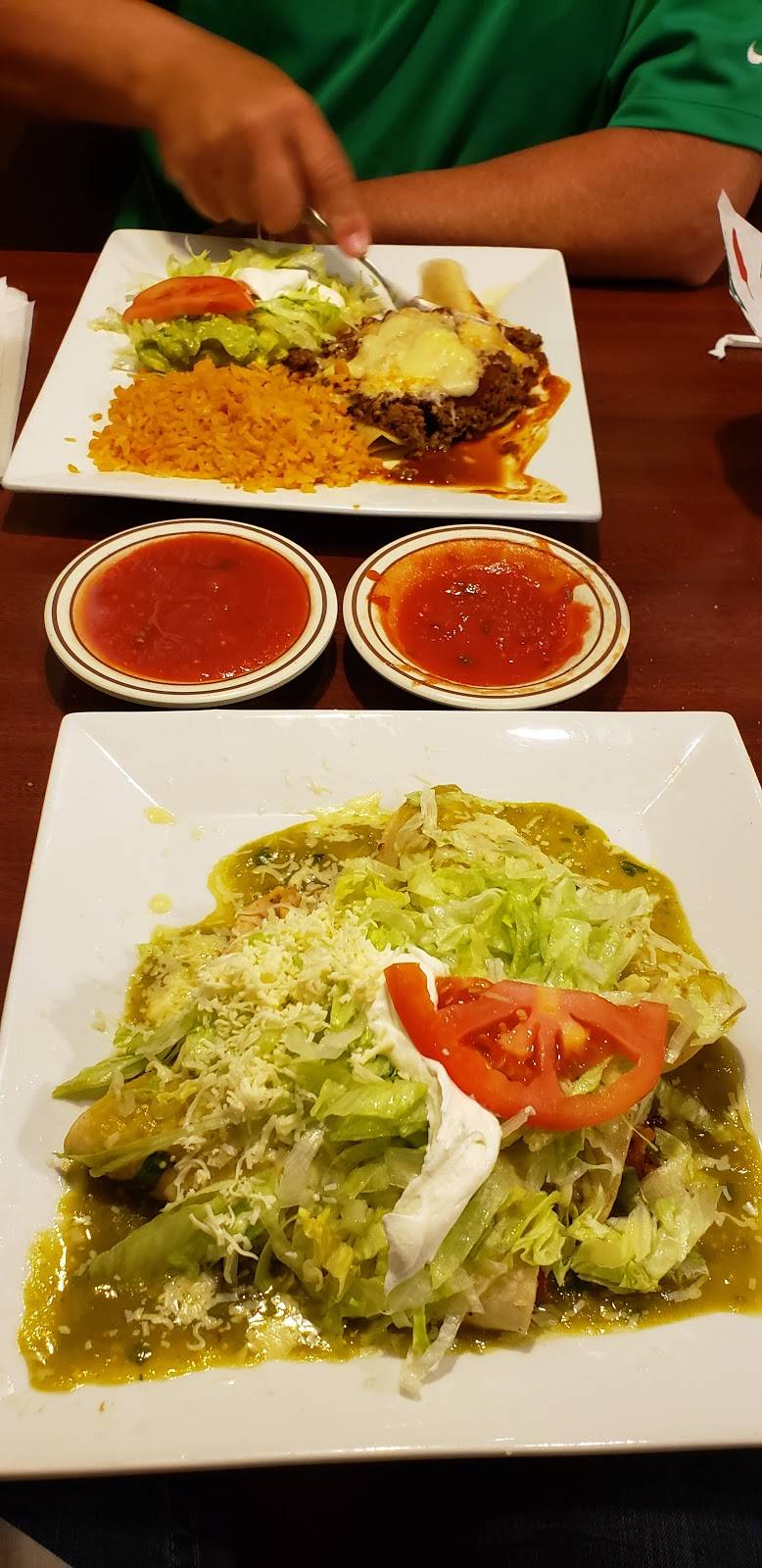 Tlaquepaque Mexican Grill - Mount Airy | restaurant | 2123 Rockford St, Mt Airy, NC 27030, USA | 3367894050 OR +1 336-789-4050