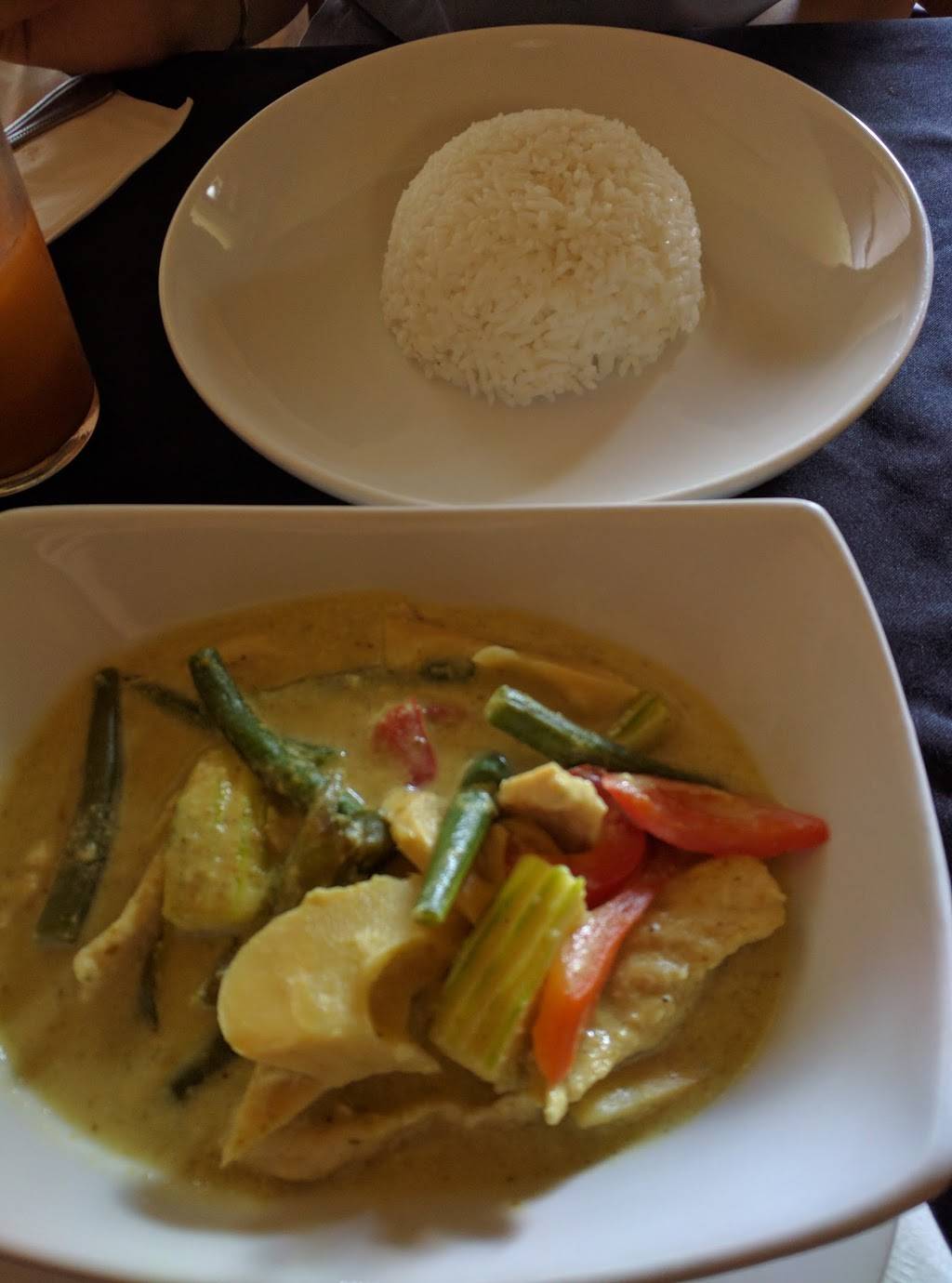 Kaffir Thai Cuisine | restaurant | 1424, 20 E Eagle Rd, Havertown, PA 19083, USA | 6104494414 OR +1 610-449-4414
