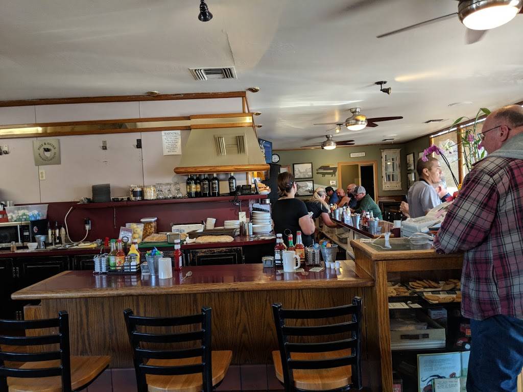 Petes Henny Penny Restaurant | restaurant | 4995 Petaluma Blvd N, Petaluma, CA 94952, USA | 7077630459 OR +1 707-763-0459