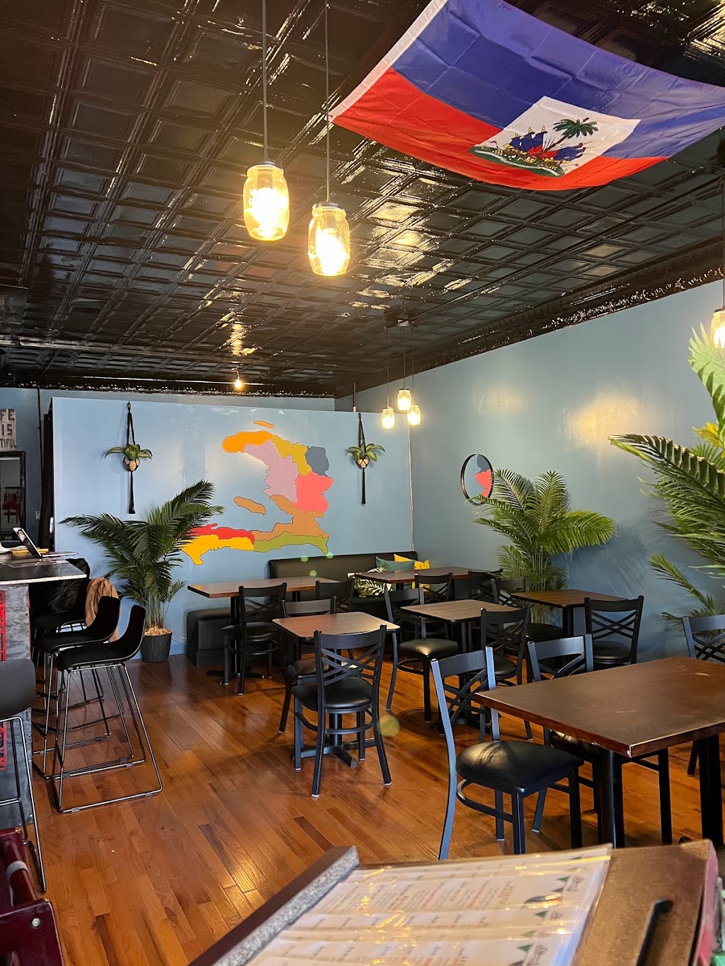 Delmas 48 | restaurant | 809 Castleton Ave, Staten Island, NY 10310, USA | 3478258741 OR +1 347-825-8741