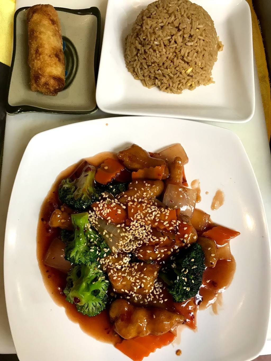 Bowl and Chopstix | restaurant | 740 S Greenville Ave #600, Allen, TX 75002, USA | 2143832800 OR +1 214-383-2800