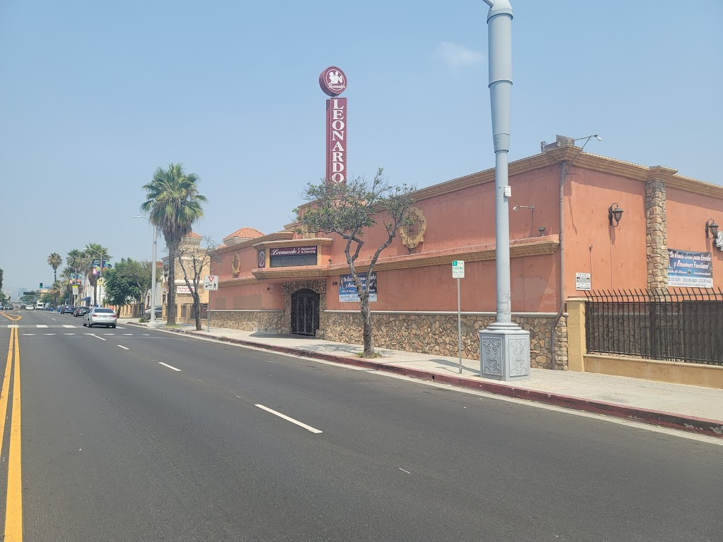 Restaurant & Live Entertaiment | restaurant | 2800 S Vermont Ave, Los Angeles, CA 90007, USA | 3237370291 OR +1 323-737-0291